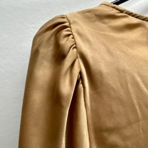 Express Top Women's Medium Golden Tan Pullover Long Sleeve V-Neck GUC - Picture 9 of 13